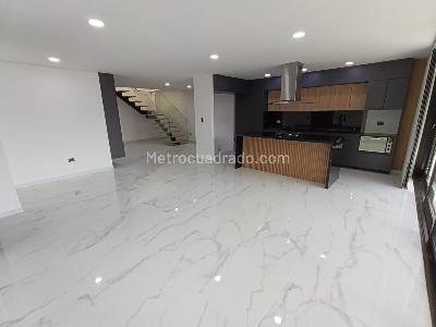 Apartamento en Arriendo, Laureles Medellin, Medellín
