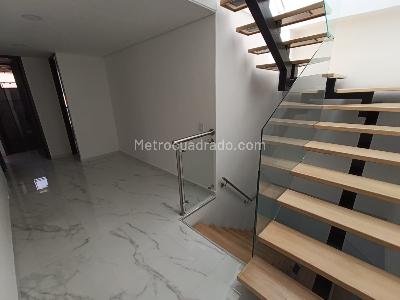 Apartamento de 4 alcobas en arriendo en Laureles Medellin, Medellín, 300 m² · foto 13 de 20