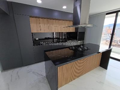 Apartamento de 4 alcobas en arriendo en Laureles Medellin, Medellín, 300 m² · foto 20 de 20