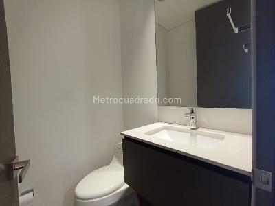 Apartamento de 2 alcobas en arriendo en Altos Del Poblado Cola Del Zorro, Medellín, 112 m² · foto 12 de 18