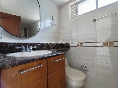Apartamento de 3 alcobas en arriendo en Las Palmas Medellin, Medellín, 76 m² · foto 13 de 15
