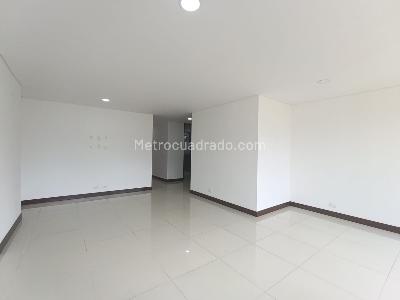 Apartamento de 3 alcobas en arriendo en Bosques De Zuñiga, Envigado, 113 m² · foto 2 de 18