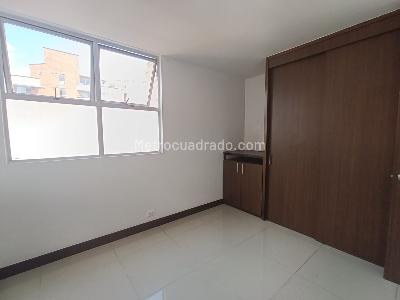 Apartamento de 3 alcobas en arriendo en Bosques De Zuñiga, Envigado, 113 m² · foto 9 de 18