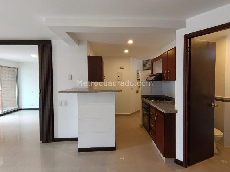 Apartamento Estudio de 1 Alcoba en Laureles, Medellín - 3