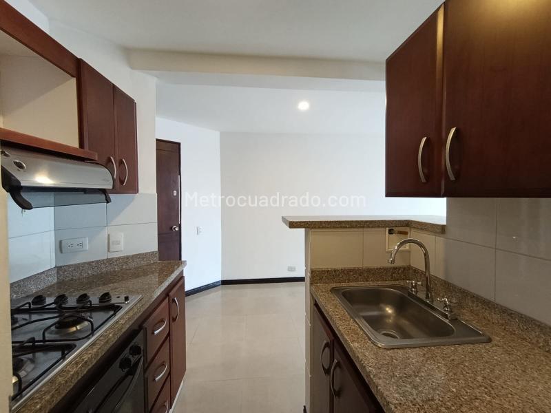 Apartamento Estudio de 1 Alcoba en Laureles, Medellín - 9