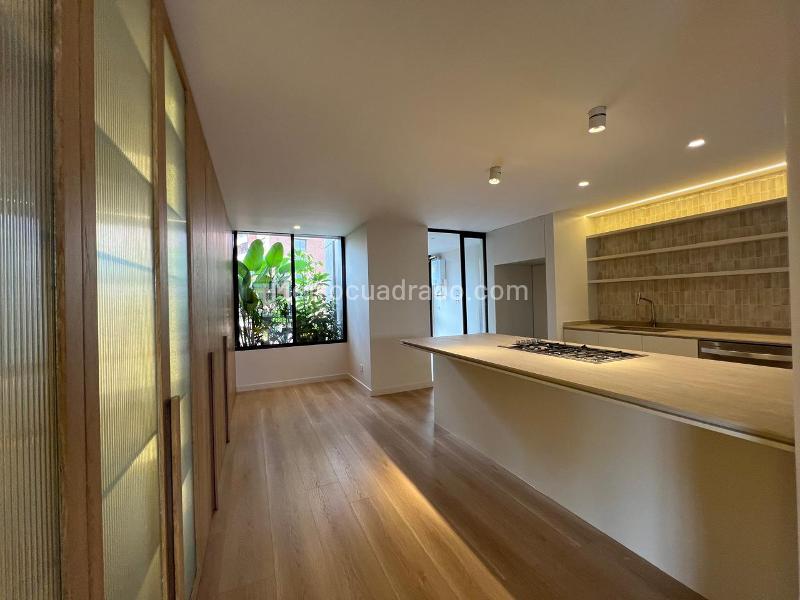 Exclusive 3BR Apartment in La Florida El Poblado - 4