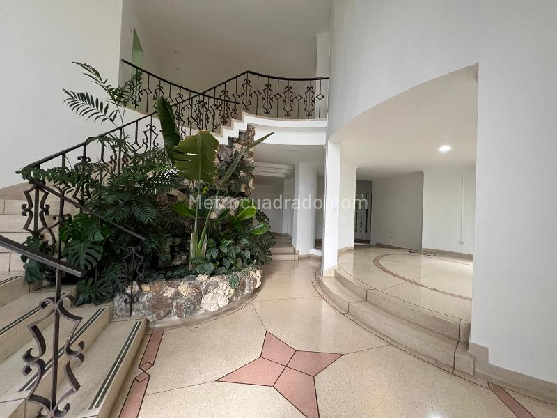 Spacious 12BR House in Altos Del Poblado - 8