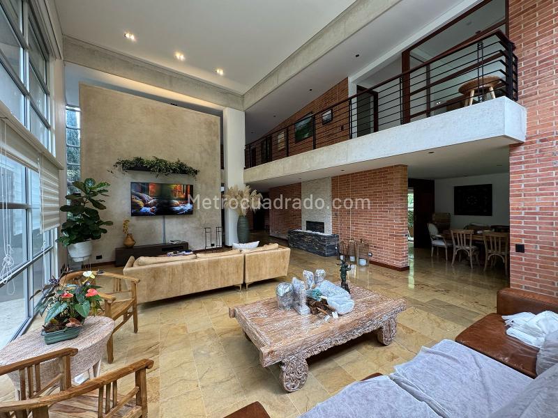 Beautiful 3BR House in Las Palmas - 2