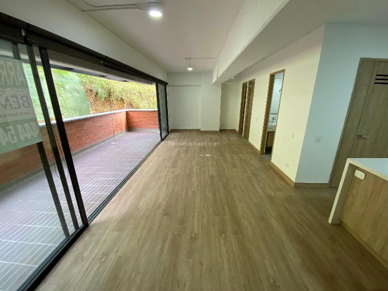 1BR Apartment in El Retiro (57 m²) - 4