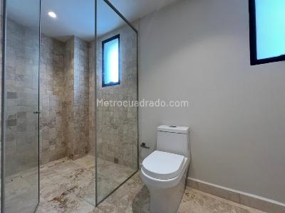 Apartamento de 3 alcobas en venta en Provenza, Medellín, 320 m² · foto 7 de 16