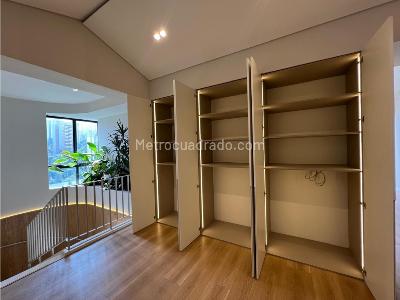 Apartamento de 3 alcobas en venta en Provenza, Medellín, 320 m² · foto 8 de 16