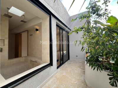 Apartamento de 3 alcobas en venta en Provenza, Medellín, 320 m² · foto 12 de 16