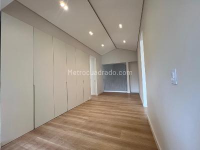 Apartamento de 3 alcobas en venta en Provenza, Medellín, 320 m² · foto 13 de 16