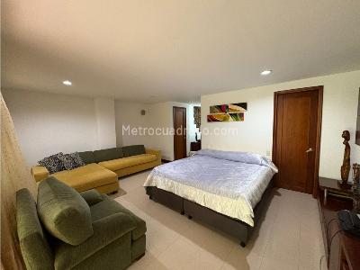 Casa de 3 alcobas en venta en Loma De Los Mesa, Envigado, 282 m² · foto 6 de 15