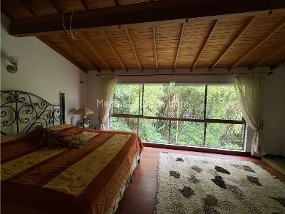 Casa de 3 alcobas en venta en Loma De Los Mesa, Envigado, 282 m² · foto 9 de 15