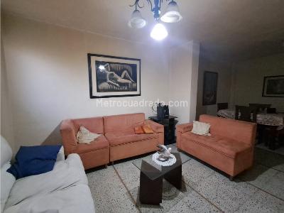 Apartamento en venta en La America, Medellín · foto 3 de 18