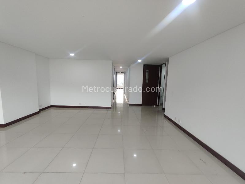 3BR Apartment in Bosques De Zuñiga (113 m²) - 3
