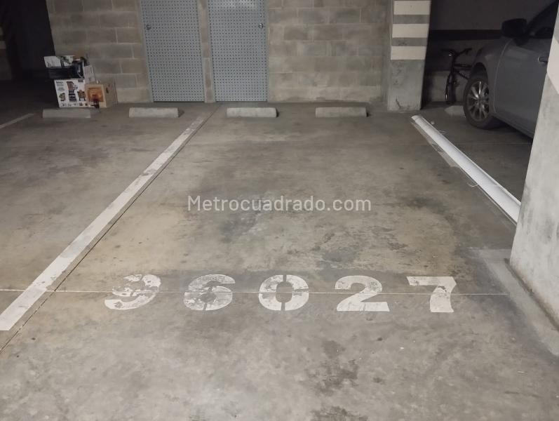 Charming 1BR Apartment in Las Lomas - 5