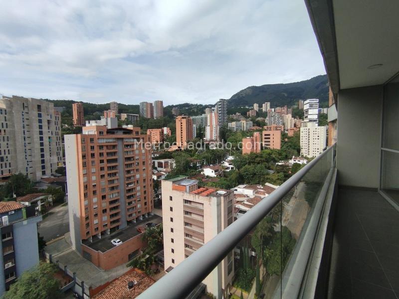 Charming 1BR Apartment in Las Lomas - 9