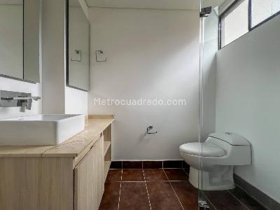 Apartamento de 2 alcobas en arriendo en El Esmeraldal, Envigado, 86 m² · foto 5 de 17