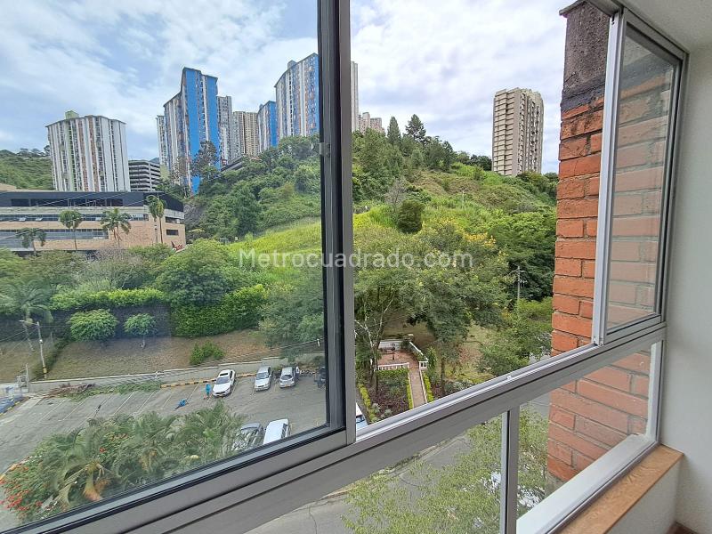 Apartamento Remodernado de 3 Alcobas en Calasanz con Vista Panorámica - 9