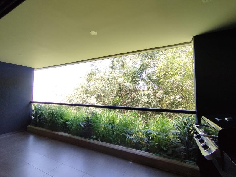 Spacious 3BR Apartment in Altos Del Poblado Cola Del Zorro - 2