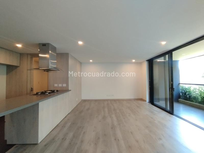 Spacious 3BR Apartment in Altos Del Poblado Cola Del Zorro - 3