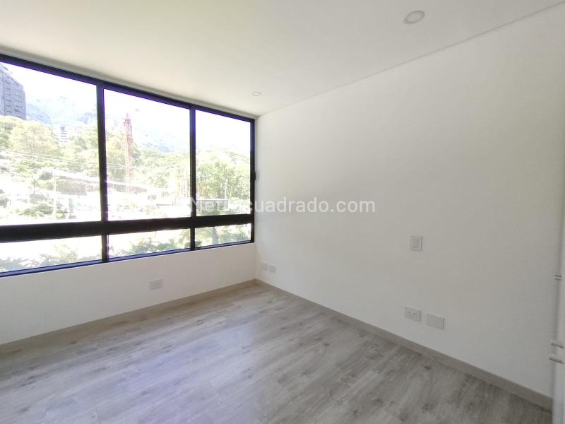 Spacious 3BR Apartment in Altos Del Poblado Cola Del Zorro - 9