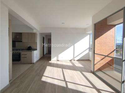 Apartamento de 3 alcobas en venta en El Porvenir, Rionegro, 78 m² · foto 3 de 13