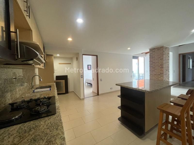 Spacious 2BR Apartment in Laureles Medellin - 5