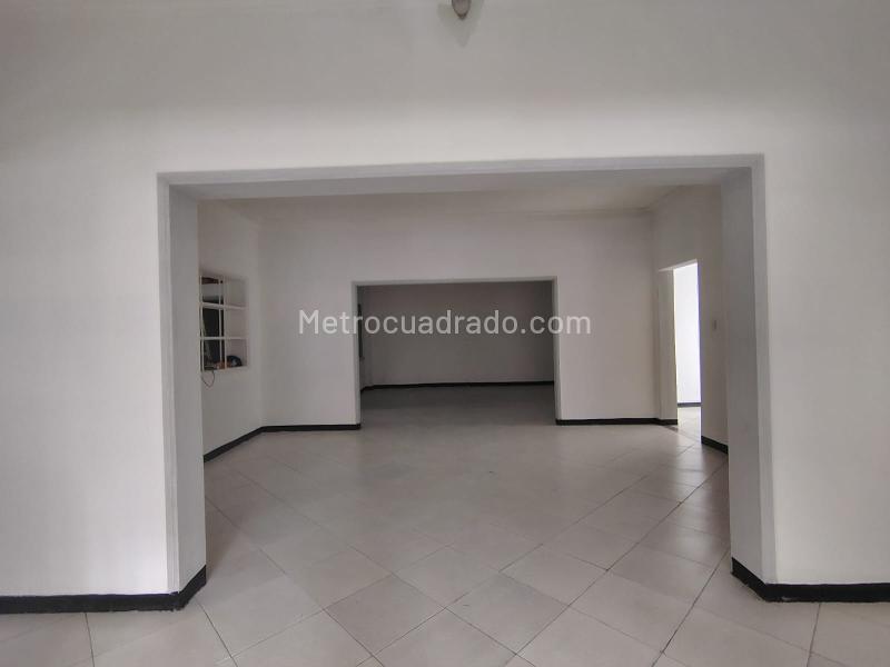 Commercial House for Rent in Boston - 4