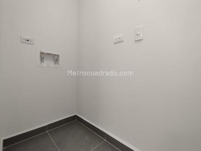 Apartamento de 1 alcoba en arriendo en Loma De Las Brujas, Envigado, 66 m² · foto 7 de 20