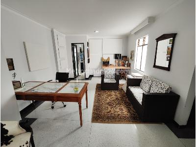 Apartamento en venta en Laureles, Medellín · foto 3 de 13