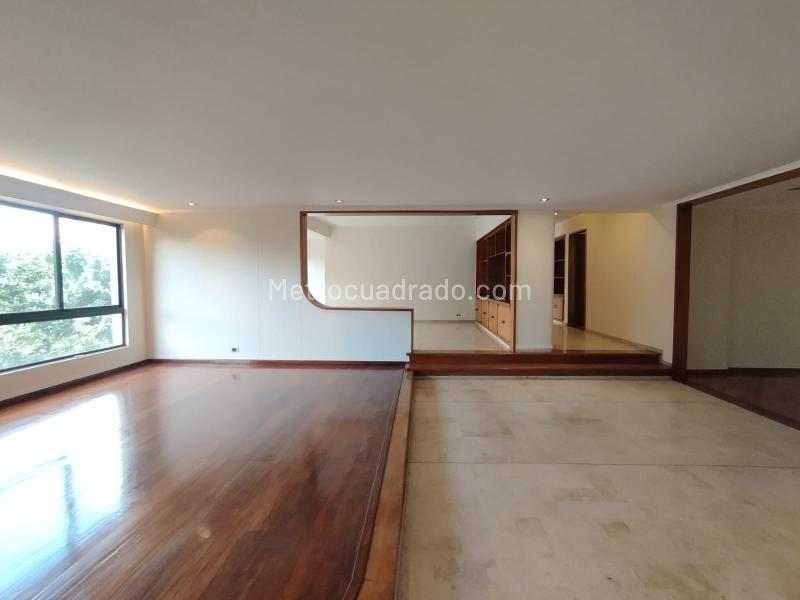 Apartamento Elegante de 4 Alcobas en El Campestre La Frontera