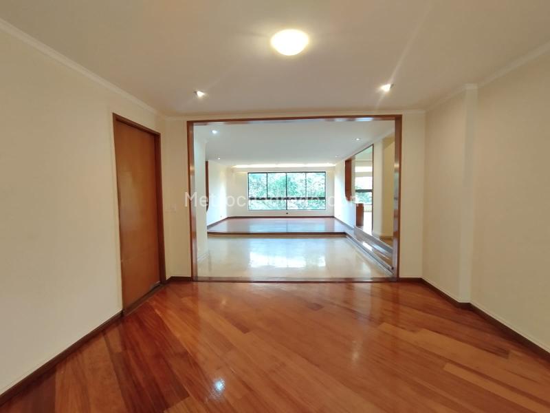 Elegant 4BR Apartment in El Campestre La Frontera - 2