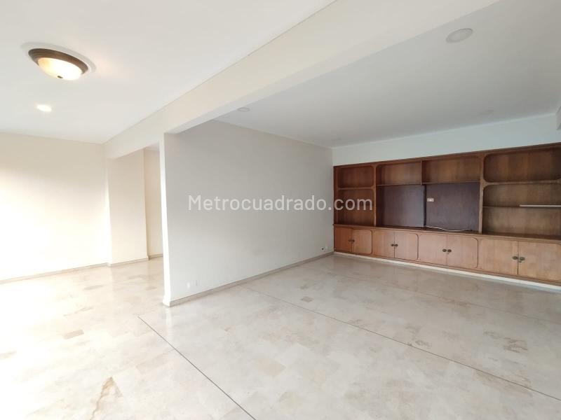 Elegant 4BR Apartment in El Campestre La Frontera - 4