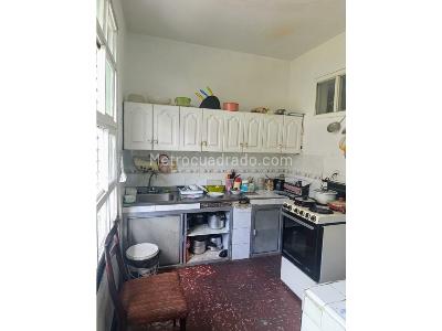Casa de 5 alcobas en venta en Prado Centro, Medellín, 437 m² · foto 7 de 13