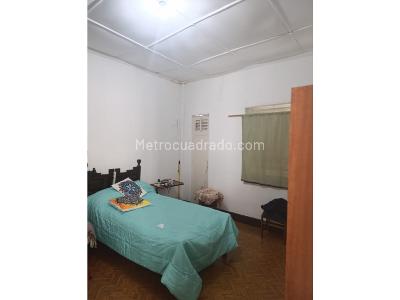 Casa de 5 alcobas en venta en Prado Centro, Medellín, 437 m² · foto 8 de 13