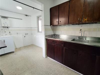 Apartamento en venta en La Candelaria, Medellín · foto 2 de 19