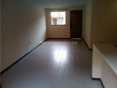 Casa de 3 alcobas en venta en San Antonio De Pereira, Rionegro, 140 m² · foto 2 de 9