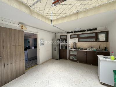 Casa de 5 alcobas en venta en Belen, Medellín, 350 m² · foto 6 de 20