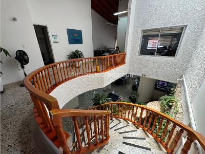 Casa de 5 alcobas en venta en Belen, Medellín, 350 m² · foto 9 de 20