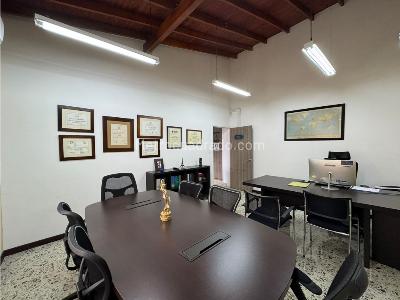 Casa de 5 alcobas en venta en Belen, Medellín, 350 m² · foto 11 de 20