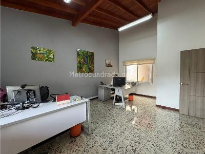 Casa de 5 alcobas en venta en Belen, Medellín, 350 m² · foto 12 de 20
