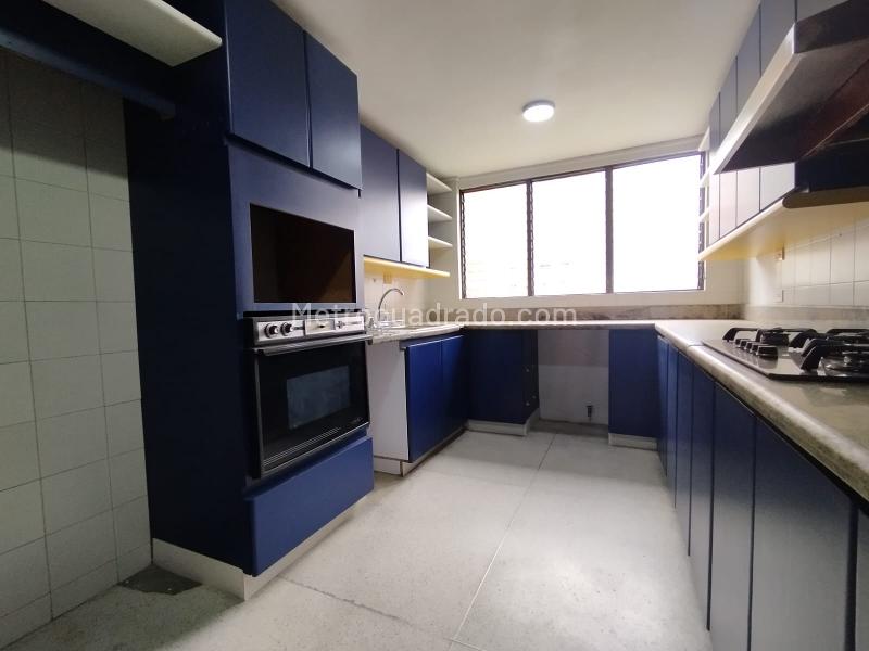 Apartamento Amplio de 4 Alcobas en Castropol, El Poblado - 8