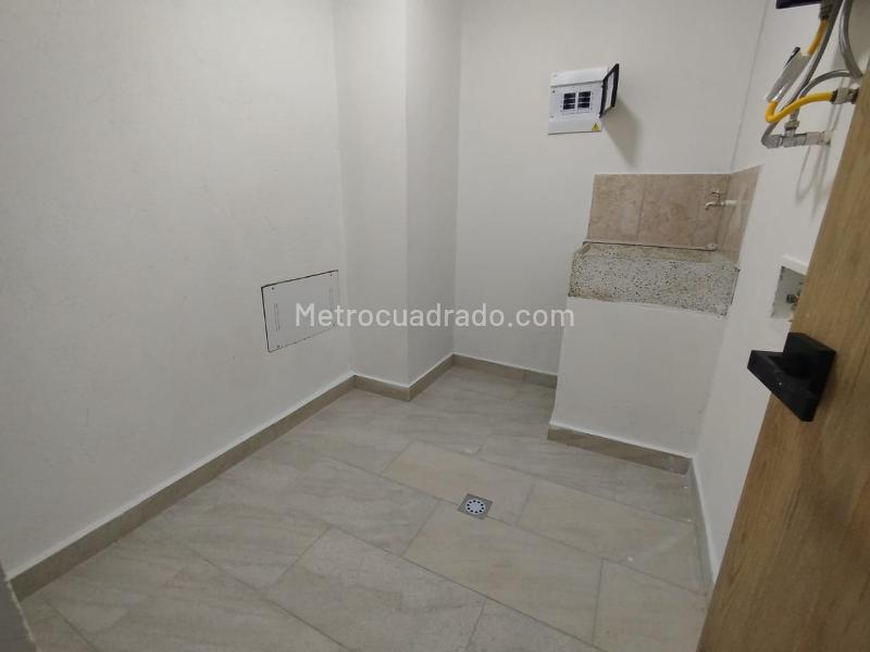 Apartamento Amplio de 2 Alcobas en Cristo Rey - 8