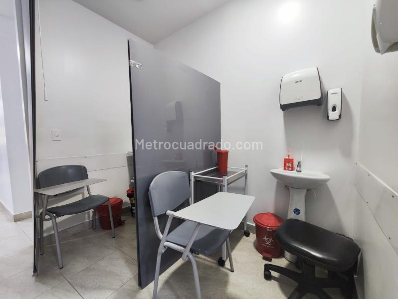 Local Comercial en Arriendo, Mayorca, Sabaneta - Więcej