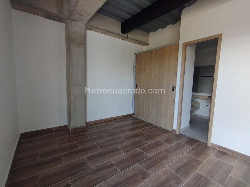 Apartamento Moderno de 1 Alcoba en Cristo Rey - 2