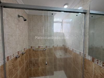 Apartamento de 3 alcobas en venta en Laureles, Medellín, 90 m² · foto 15 de 20
