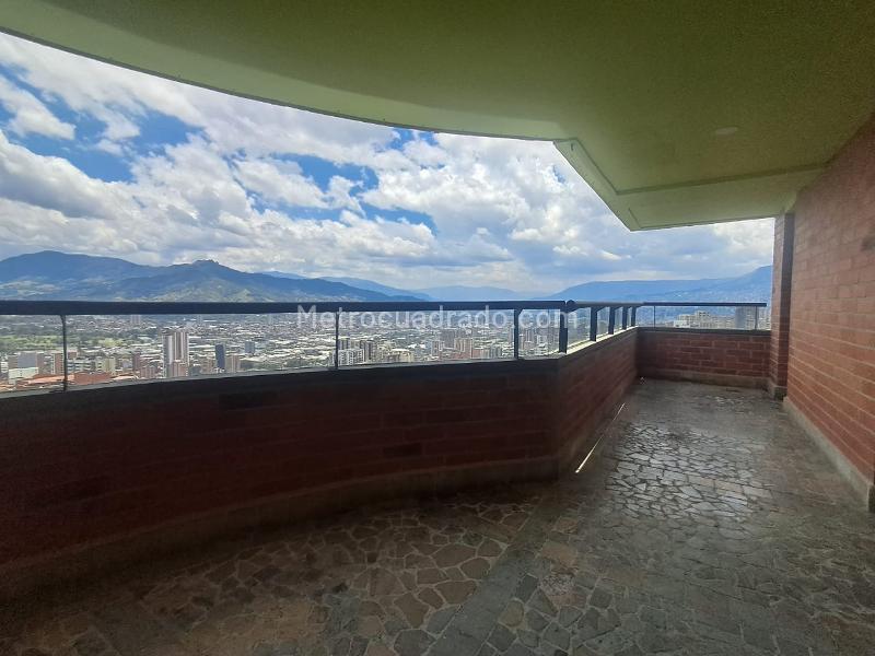 Apartamento Dúplex de 3 Alcobas en Alquiler en Aves María - 5